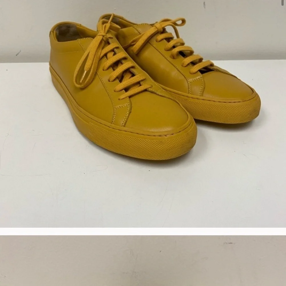 - Common Projects Tennis Shoes. - Picture 4 of 4